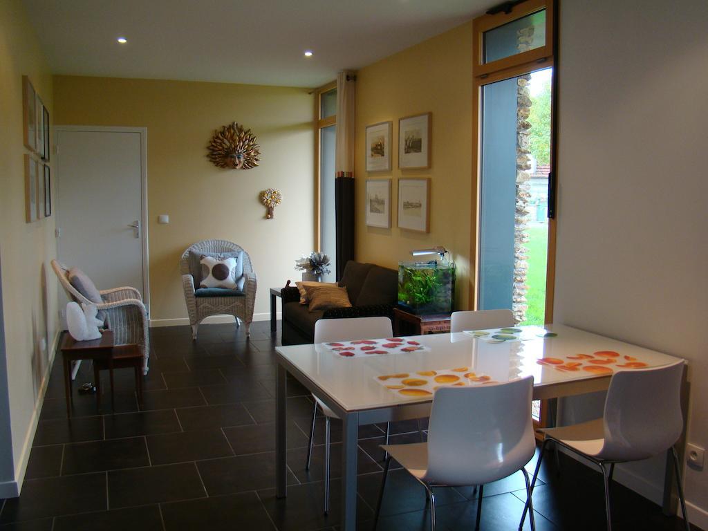 Bed and Breakfast La Passacaille Grosrouvre Exterior foto