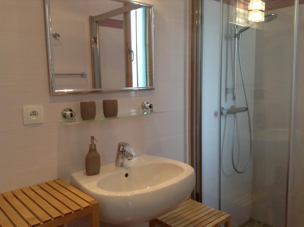Bed and Breakfast La Passacaille Grosrouvre Zimmer foto